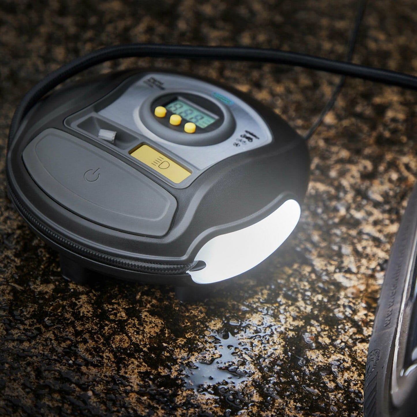 Ring RTC450 Digital Car Tyre Inflator With Auto Stop